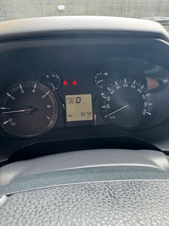 A picture of Toyota land cruiser prado