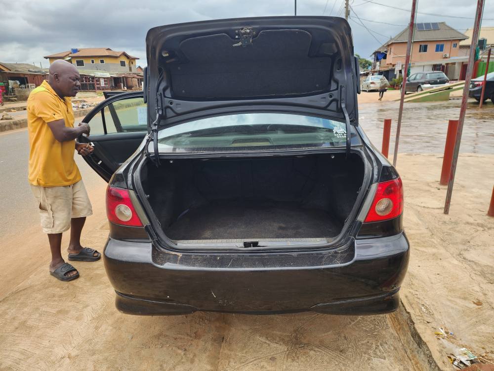 A picture of Used Toyota Corolla sport 06