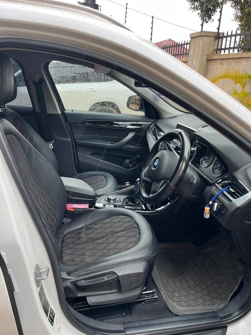 A picture of Car for sale