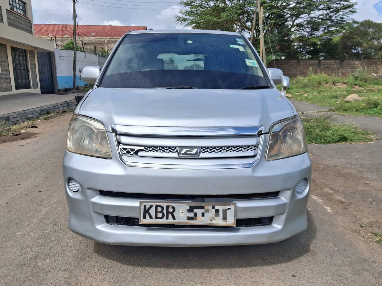 used toyota noah