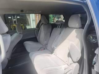 A picture of Tokunbo Toyota Sienna 2017