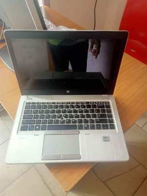 A picture of Hp folio core i5