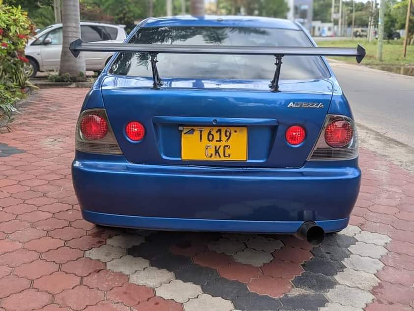 A picture of TOYOTA ALTEZZA NAIUZA MIL 6.7 0743435416