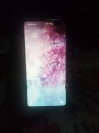 A picture of Samsung S10 plus