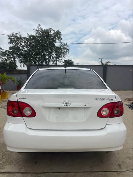 A picture of Toyota corolla 2008 model