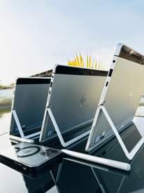 A picture of HP ELITEBOOK 1012 G2 I5 7TH GENERATION
