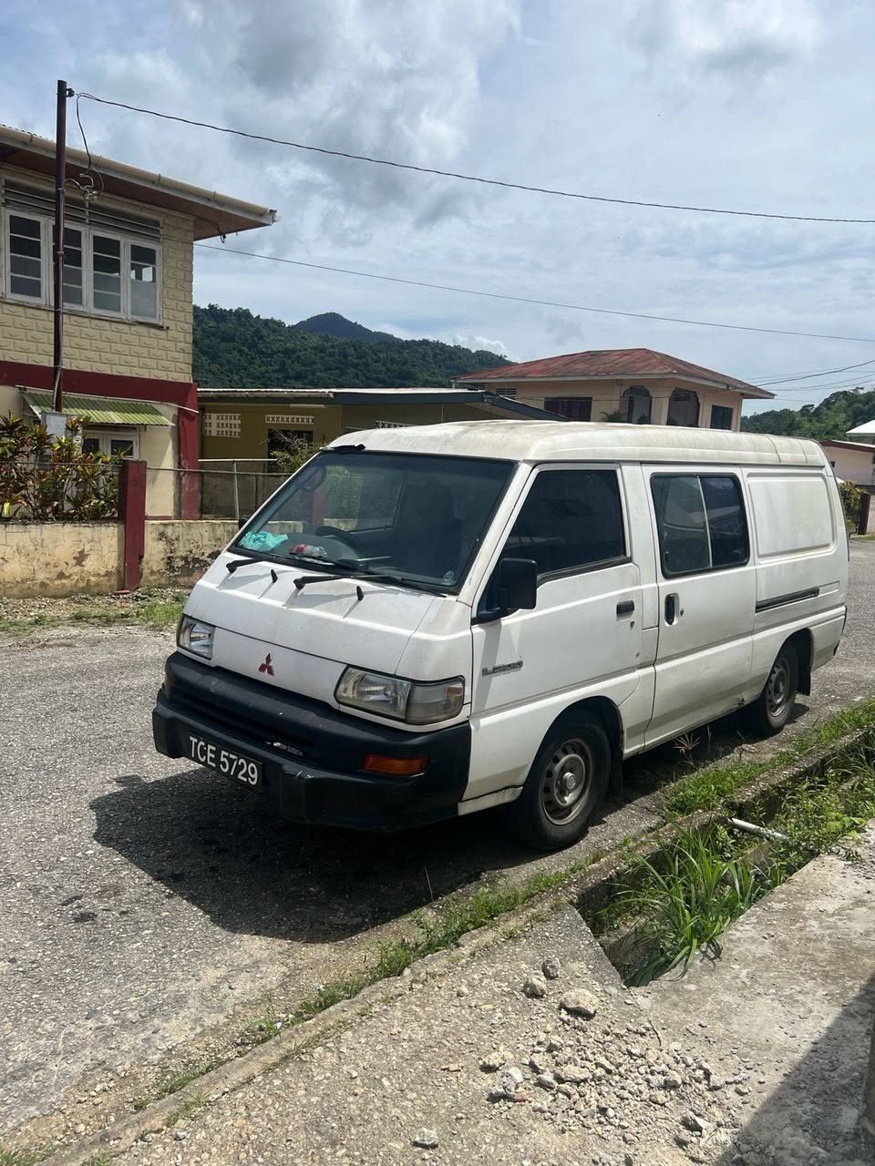 mitsubishi l300