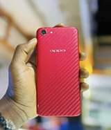 A picture of Oppo A83