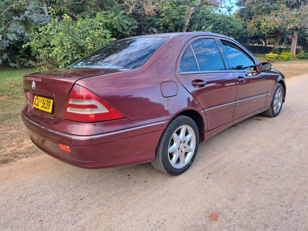 classifieds/cars mercedes
