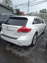 A picture of Toyota Venza 2010 4plug Tokunbo Last week entry This month