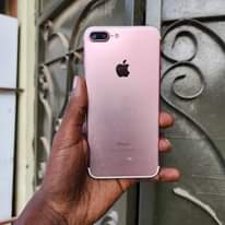 A picture of iPhone 7 Plus 32gb bei 200 000 0655695769 finger NO