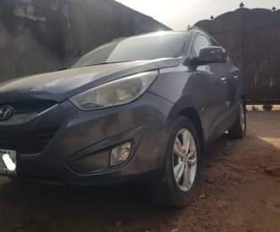 A picture of Clean Nigerian Used Grey Hyundai IX35 2013