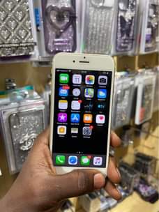 A picture of IPhone 6 Storage 64GB Bei 110000