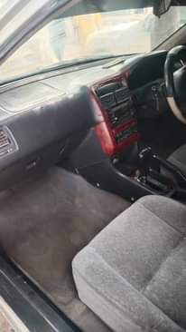 A picture of Toyota carina