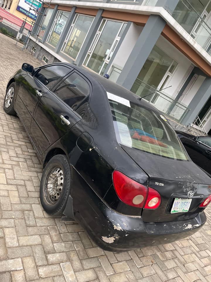 A picture of Toyota Corolla LE 2006