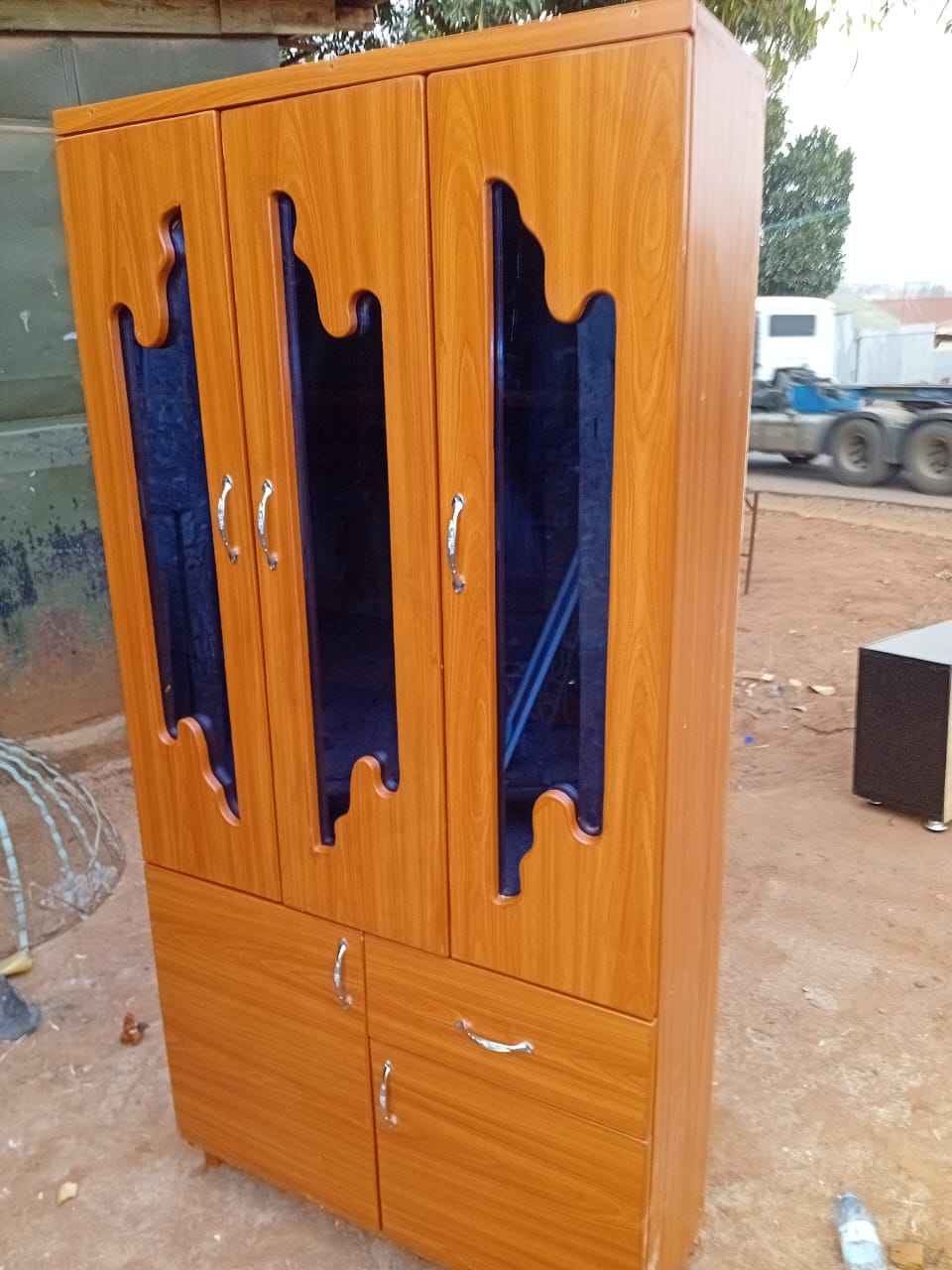 A picture of Sideboard 0779779256