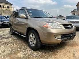 A picture of 04 Acura MDX