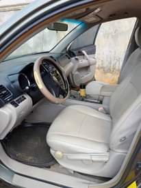 A picture of 09 Highlander