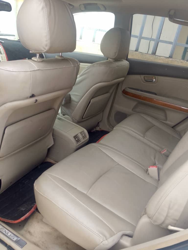A picture of Distress sale Lexus RX 330 Belgium grade 07059026393 