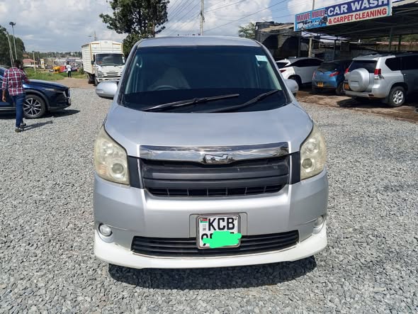 used toyota noah