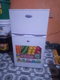 A picture of Nauza fridge na friza zote mpyaa