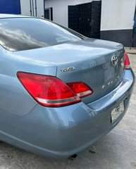 A picture of REGISTERED 2007 TOYOTA AVALON LIMITED Thumbstart Navigation System Reverse Camera