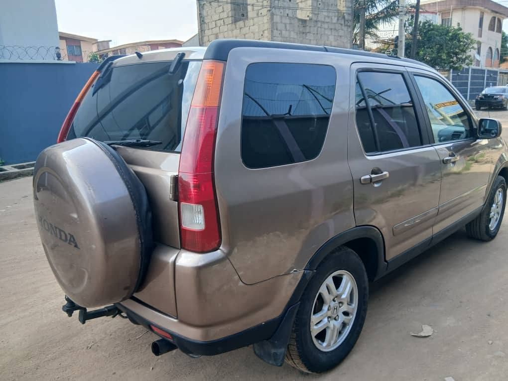A picture of HONDA CRV 05 08069557848