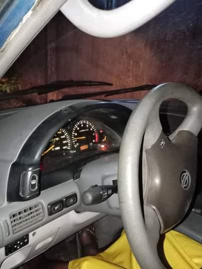 A picture of Clean neatly used Nissan Serena