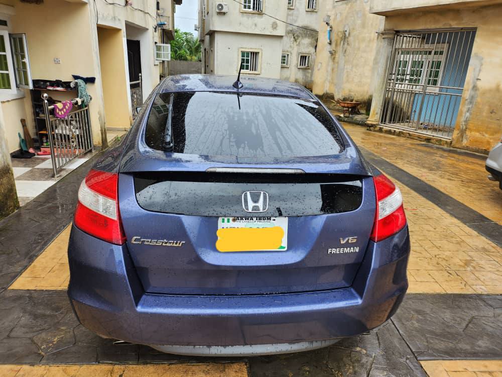 A picture of Honda Crosstour