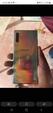 A picture of Samsung galaxy not10 plus 5g
