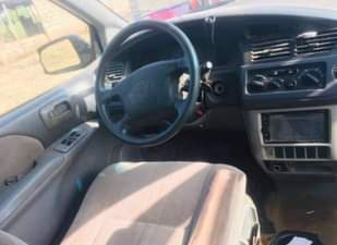 A picture of 2002 Toyota Sienna 08069525376