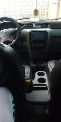 A picture of 2000 Honda Crv 5