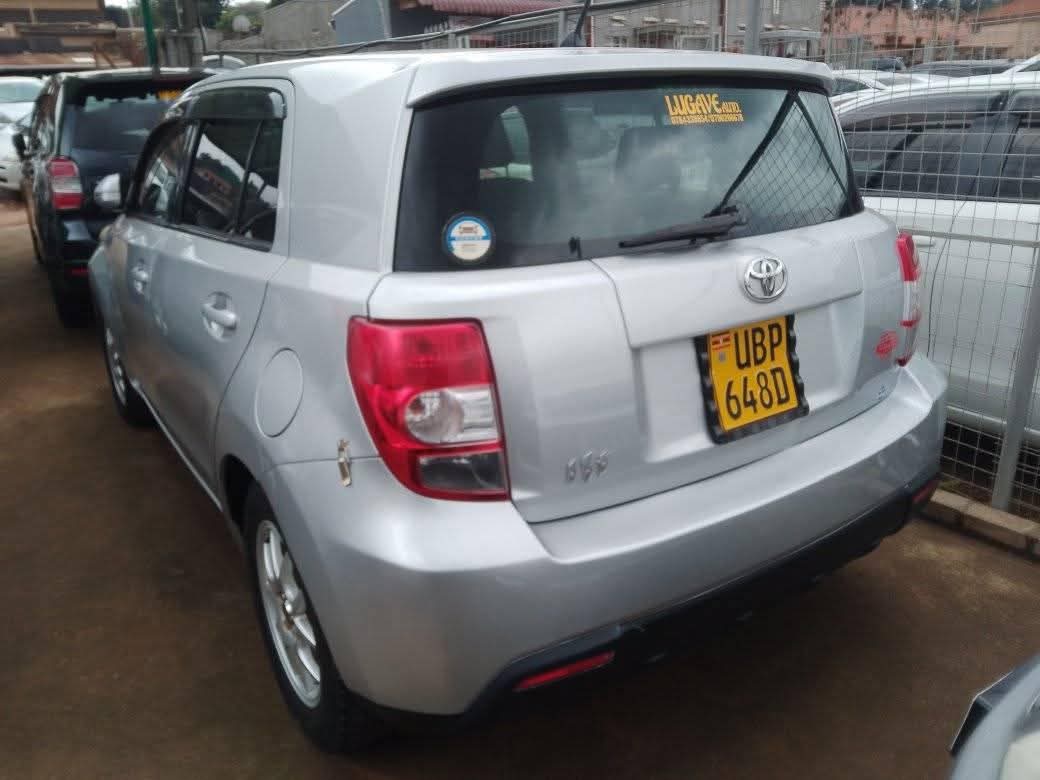 A picture of Toyota IST model 2008