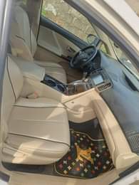 A picture of Toyota venza 4 plugs and Toyota solara 4 plugs is