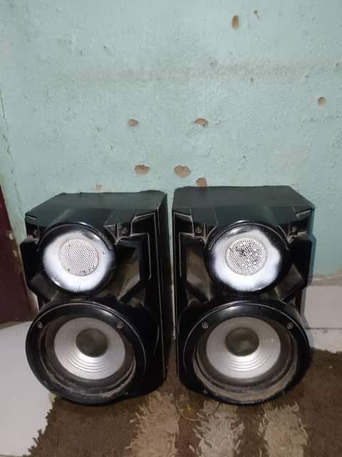 speakers