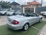 A picture of First Body Mercedes Benz CLK 200 Convertible 2005 model