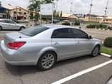 A picture of Toyota avalon