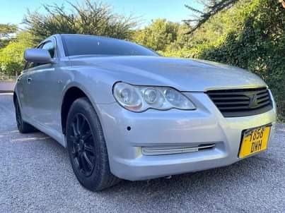 A picture of TOYOTA MARK X