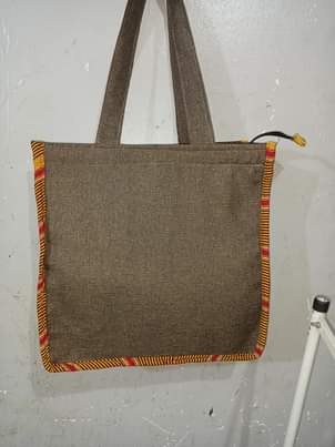 A picture of Tote bags