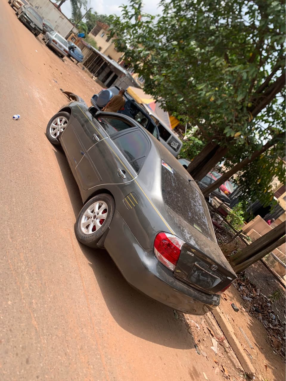 A picture of Camry 2 4
