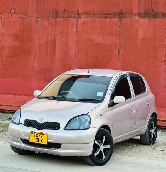 A picture of VITZ OLD