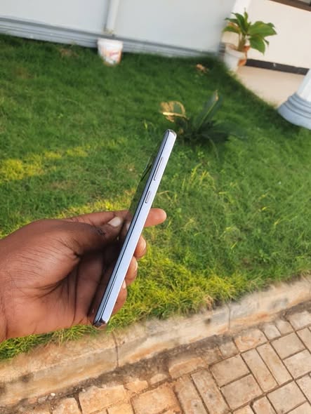 A picture of Samsung galaxy s10