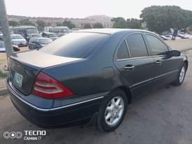 A picture of Benz c 240