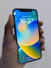 A picture of GREAT DEAL APPLE IPHONE X 64GB 100 battery life 550K