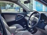 A picture of WhatsApp call 255 762 483 424 TOYOTA VANGUARD Mwaka 2007