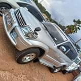 A picture of TOYOTA LANDCRUISER TX MODEL 2000