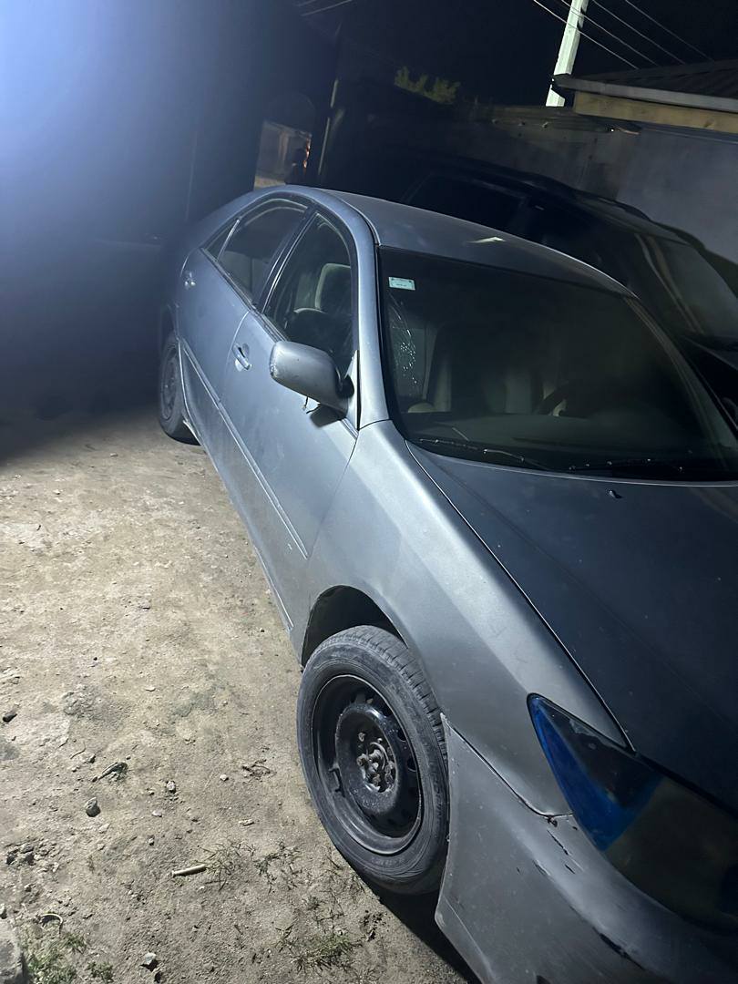 A picture of 2006 camry pure first body.2021 on custom.engine gear and ac