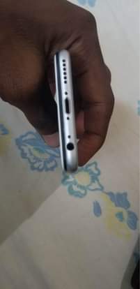 A picture of Iphone 6 64gb