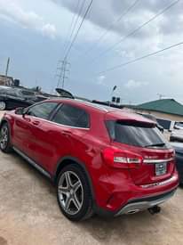 A picture of MERCEDES BENZ GLA