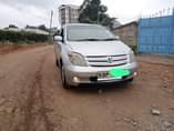A picture of 2004 Toyota IST